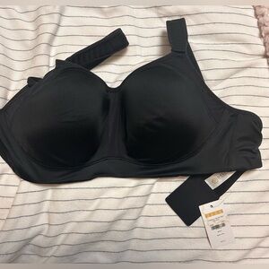 NWT. Delimira high impact sports bra with interchangeable straps, size 38D